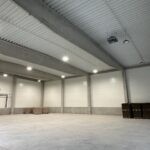 Vytápění a chlazení haly s tepelným čerpadlem SAX Air a destratifikátor Queen